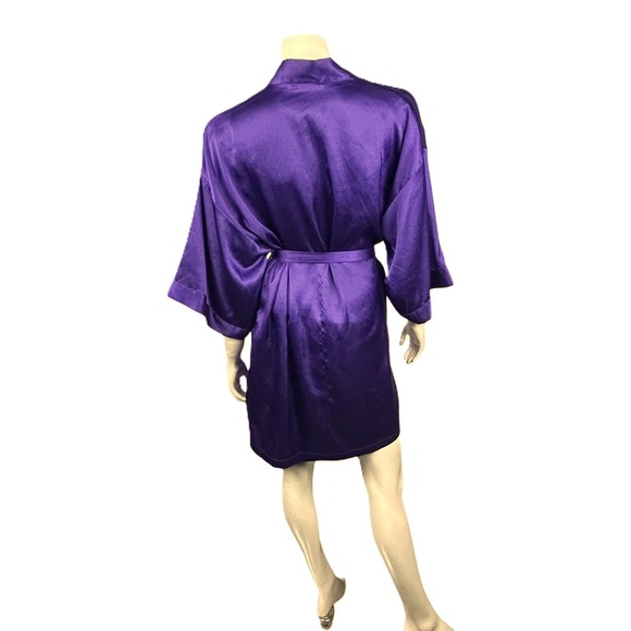 Victoria's Secret Kimono Robe M/L Satin Purple Pockets Belted 3/4 Sleeves Short - Picture 3 of 9